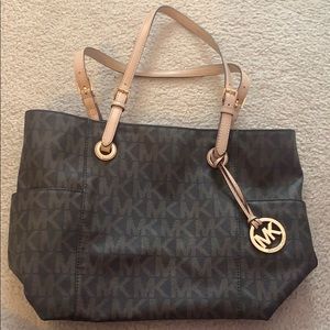 Michael Kors Medium tote